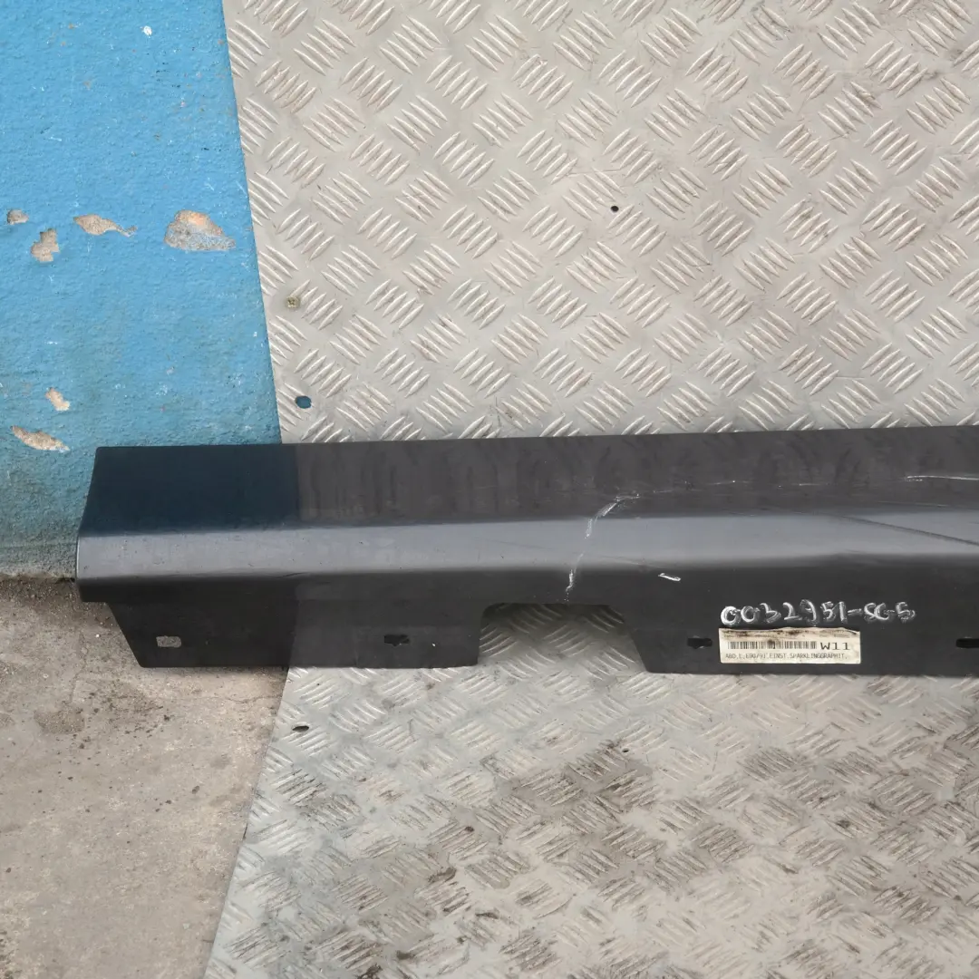 Schwellerleiste Blende Schweller Links Carbonschwarz Metallic 416 für BMW 3 E90 E91 mit Teilenummer 0032951 BMW 3 E90 E91 Schwellerleiste Blende Schweller Links Carbonschwarz Metallic 416 - SKU 0032951-SG5 - Teilenummer 0032951