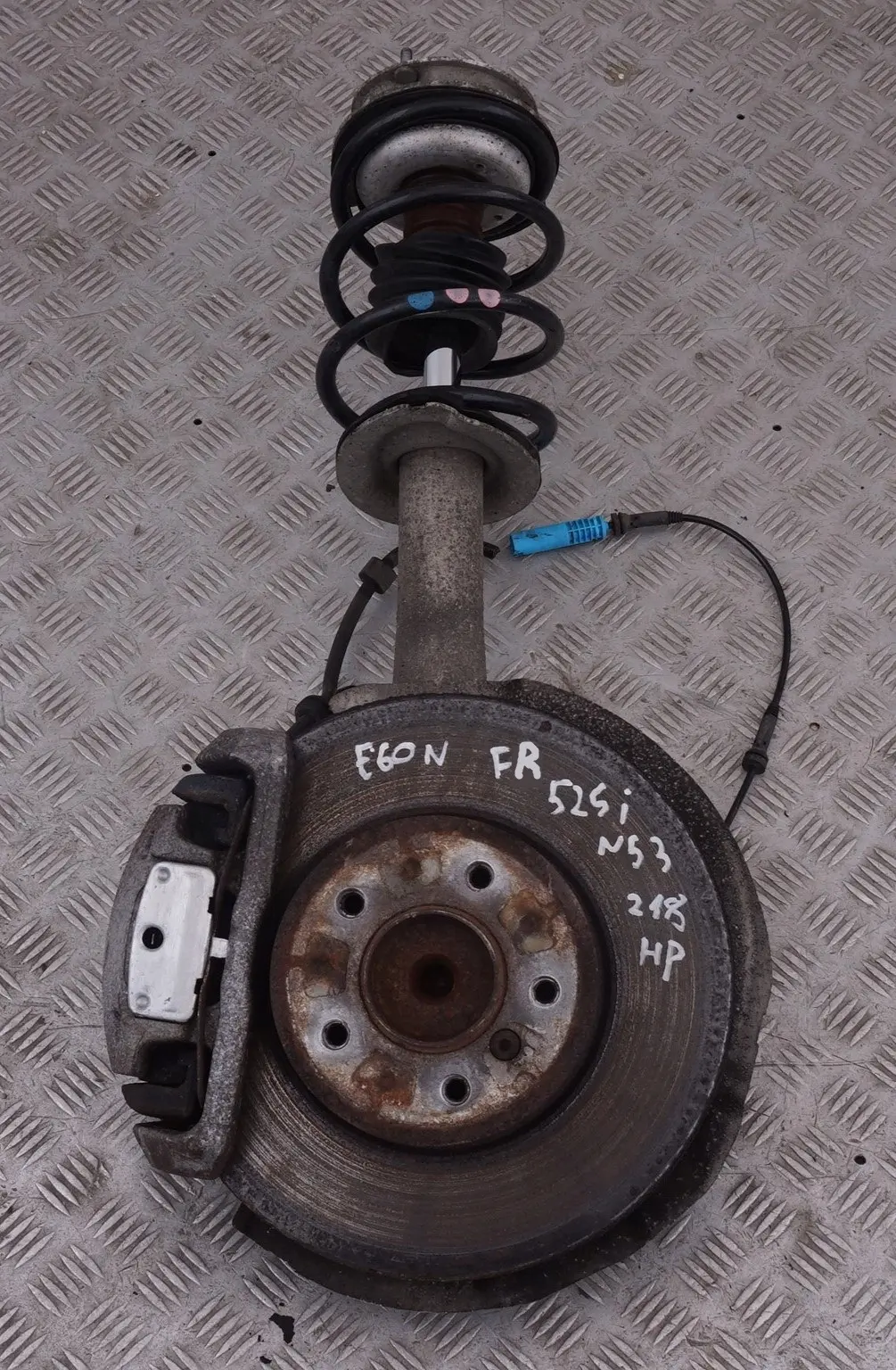 N47 Amortisseur Avant Droite Pivotement pour BMW E60 LCI 520d à propos du numéro de pièce 31306775056 BMW E60 LCI 520d N47 Amortisseur Avant Droite Pivotement - SKU 6775056 - Numéro de pièce 31306775056