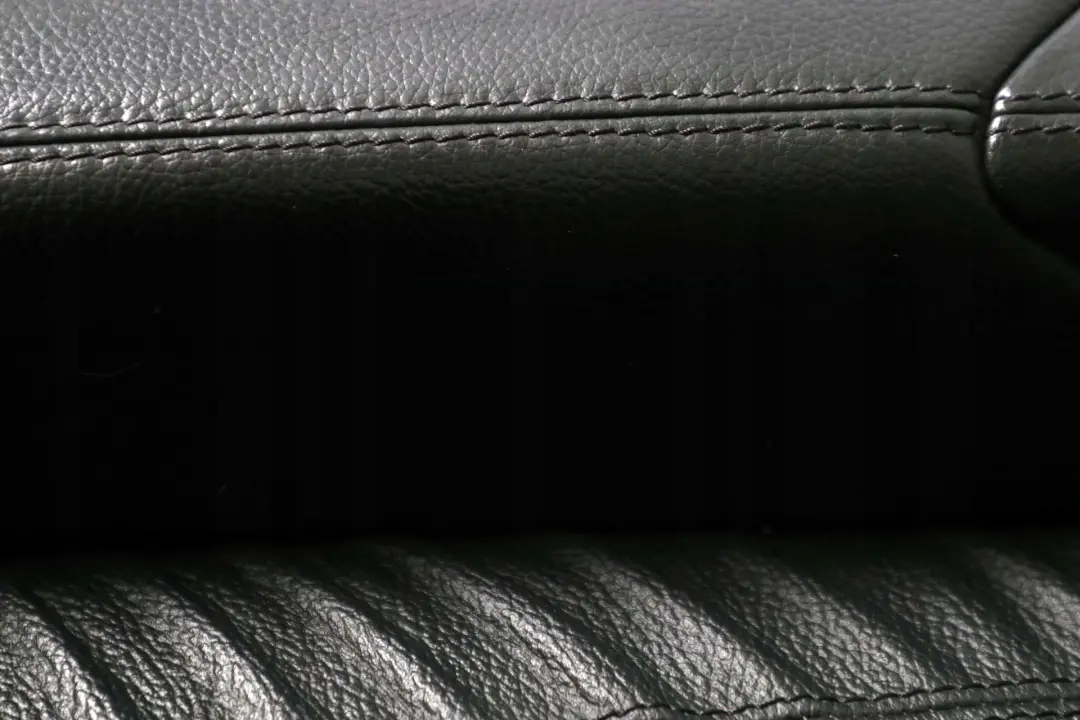 Door Card Front Right O/S Trim Panel Cover Leather Anthracite to Mercedes W220 with Part number A2207204070 Mercedes W220 Door Card Front Right O/S Trim Panel Cover Leather Anthracite - SKU A2207204070 - Part number A2207204070