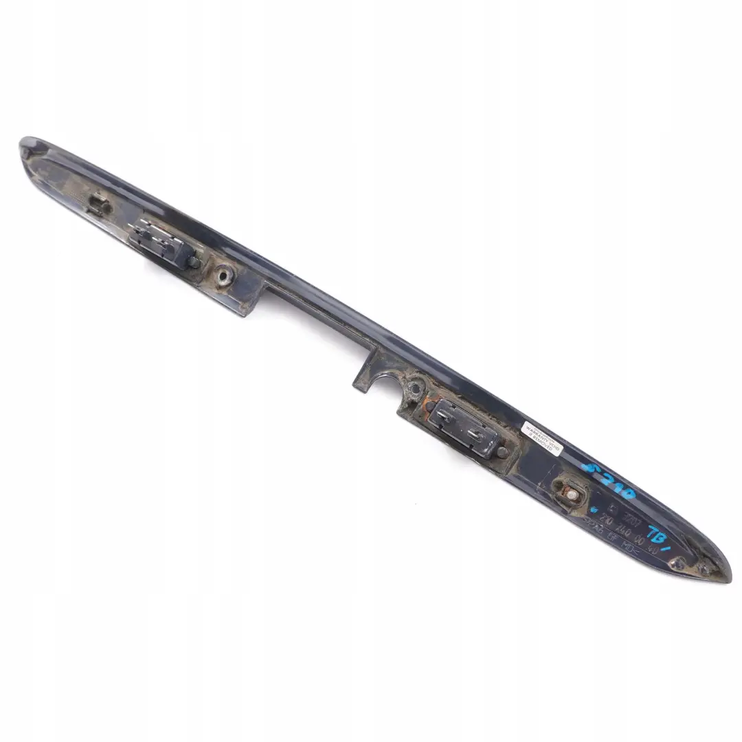 Mercedes S210 Maniglia Copertura Lampada Portellone Posteriore Blu Tanzanite - SKU A2107400040-TB - Numero di parte A2107400040
