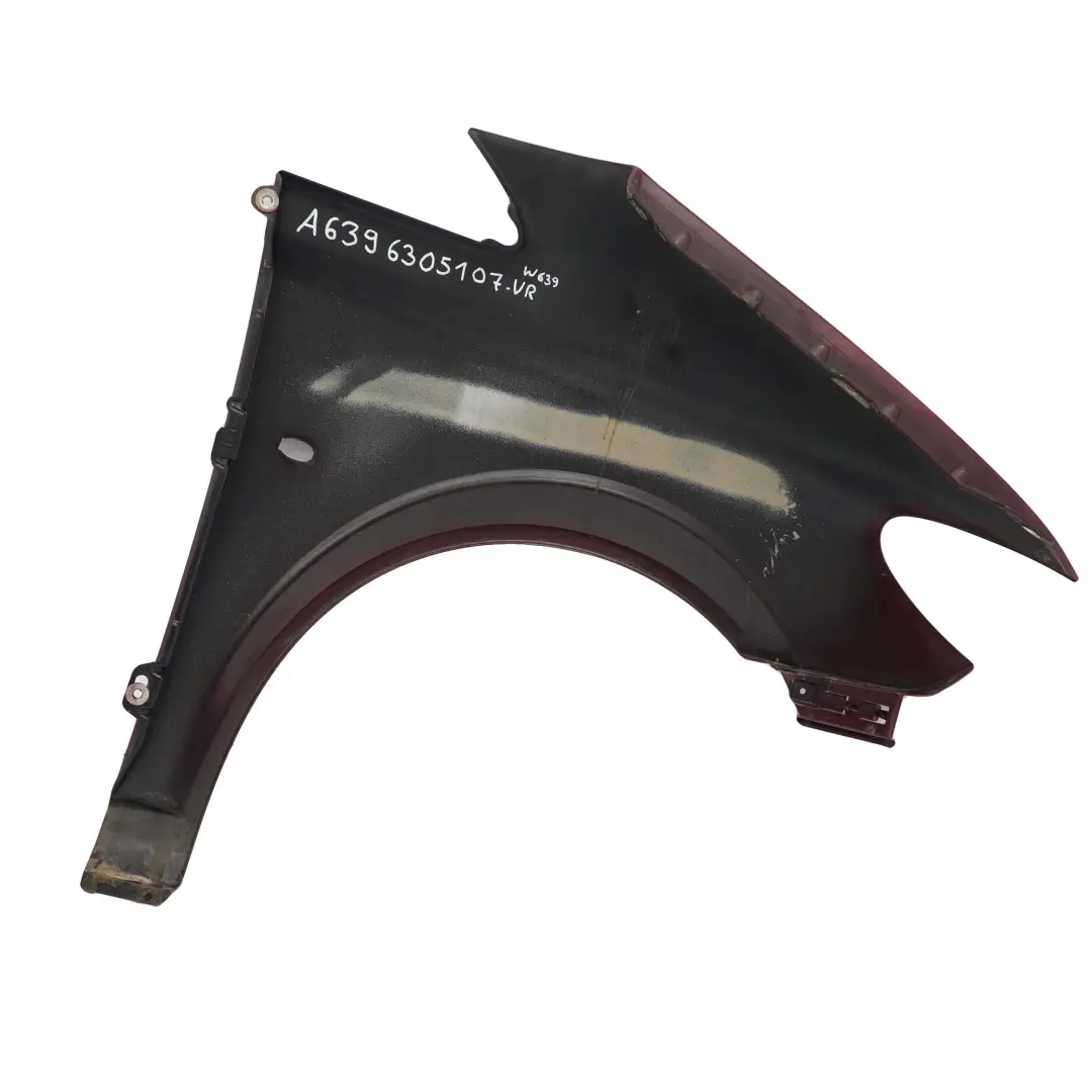 Błotnik lewy przód Velvet Red do MERCEDES VITO W639 o numerze A6396305107 MERCEDES VITO W639 Błotnik lewy przód Velvet Red - SKU A6396305107-VR - Numer Części A6396305107