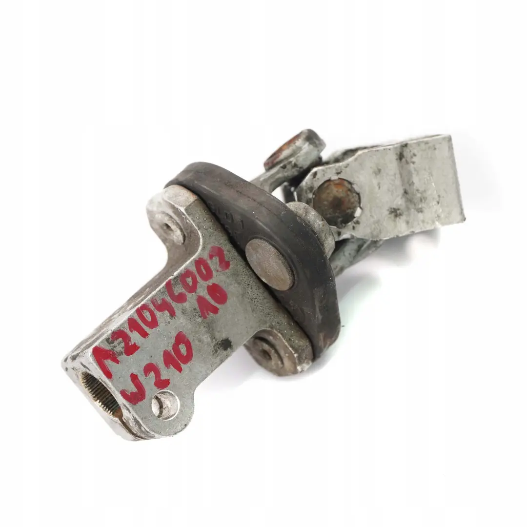 Krzyżak kolumny kierowniczej do MERCEDES W140 W210 o numerze A2104600210 MERCEDES W140 W210 Krzyżak kolumny kierowniczej - SKU A2104600210 - Numer Części A2104600210