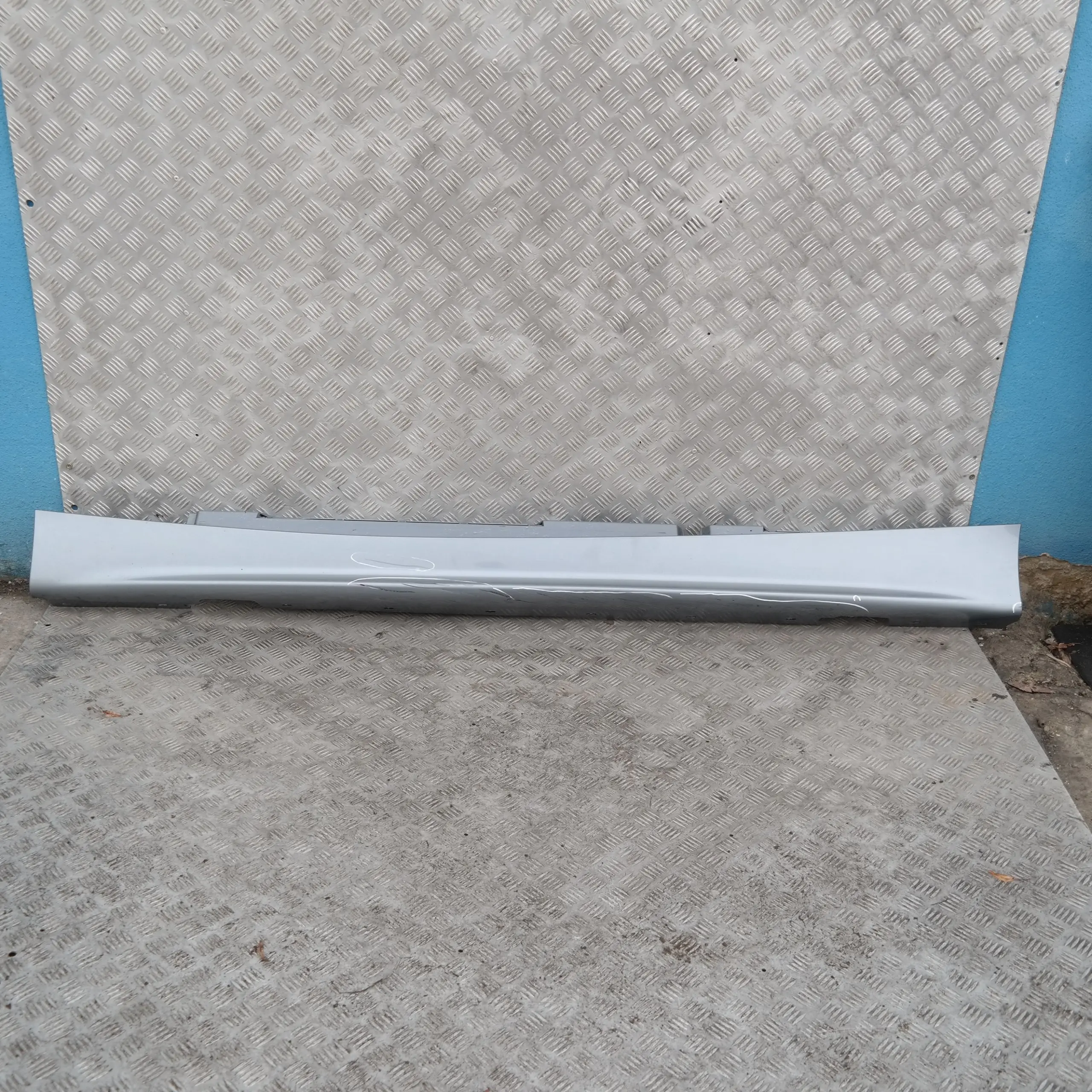 BMW 1 E87 Bas de Porte Couverture Seuil a Gauche Quartzbleu, Bleu