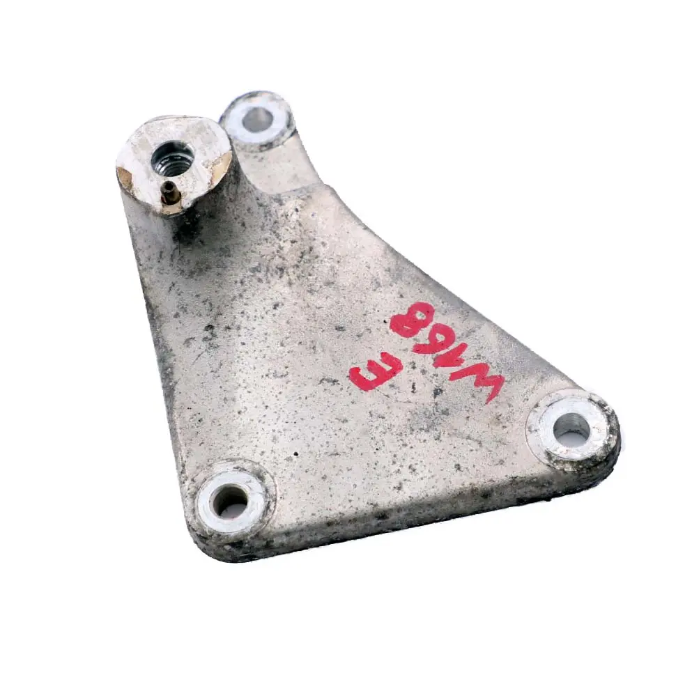 Tylny Uchwyt Silnika do Mercedes W168 o numerze A1682400618 Mercedes W168 Tylny Uchwyt Silnika - SKU A1682400618 - Numer Części A1682400618