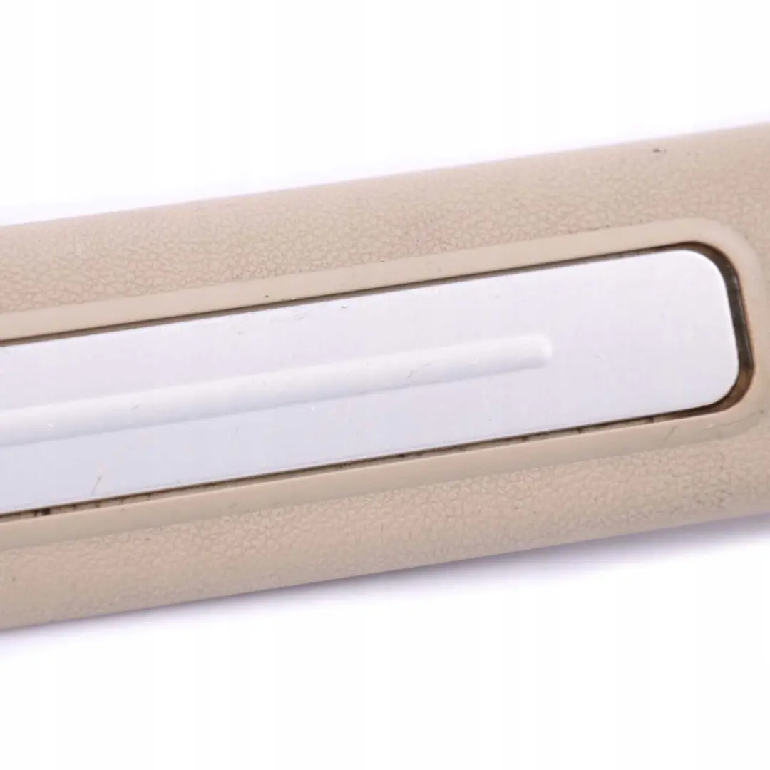 Puerta Delantera Derecha Embellecedor Entrada Liston Beige para Mercedes W169 con número de pieza A1696800074 Mercedes W169 Puerta Delantera Derecha Embellecedor Entrada Liston Beige - SKU A1696800074 - Número de pieza A1696800074