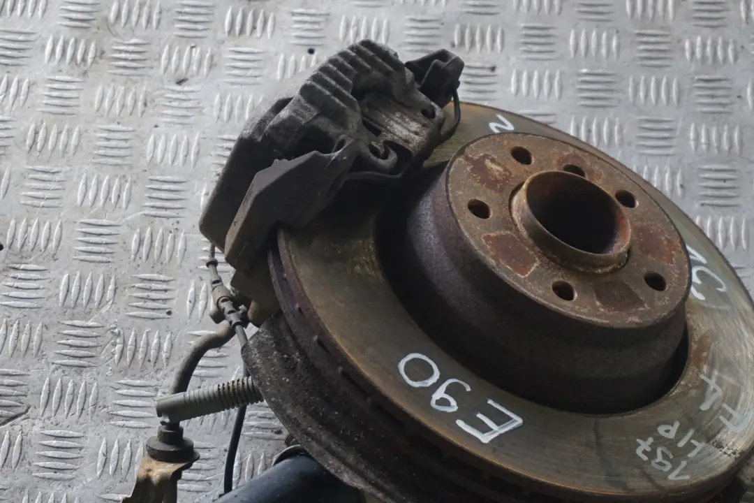 M57N2 Amortyzator zwrotnica lewa do BMW E90 325d o numerze 6786001 BMW E90 325d M57N2 Amortyzator zwrotnica lewa - SKU 6786001 - Numer Części 6786001