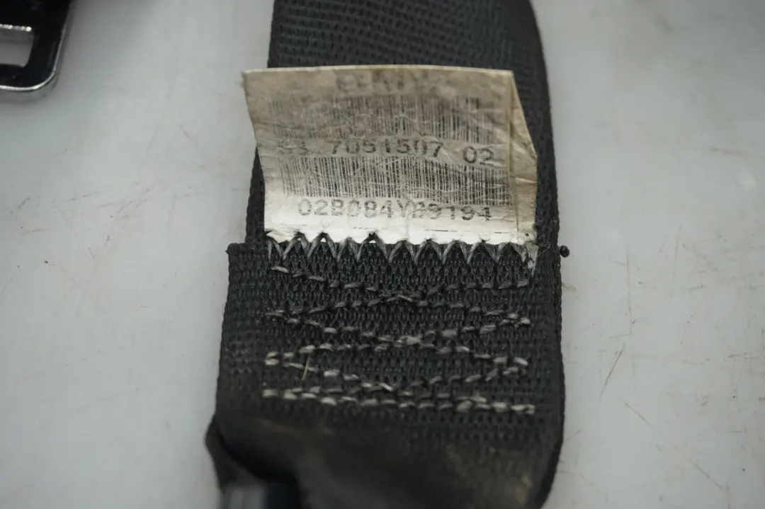 Pas bezpieczeństwa lewy tył tylny do BMW X5 E53 o numerze 72118402691 BMW X5 E53 Pas bezpieczeństwa lewy tył tylny - SKU 8402691 - Numer Części 72118402691