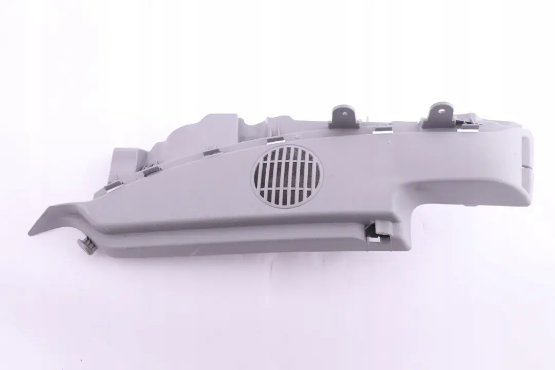 Soporte Luneta Trasera Izquierda Gris Alaskagrau para BMW E87 con número de pieza 7119501 BMW E87 Soporte Luneta Trasera Izquierda Gris Alaskagrau - SKU 7119501 - Número de pieza 7119501