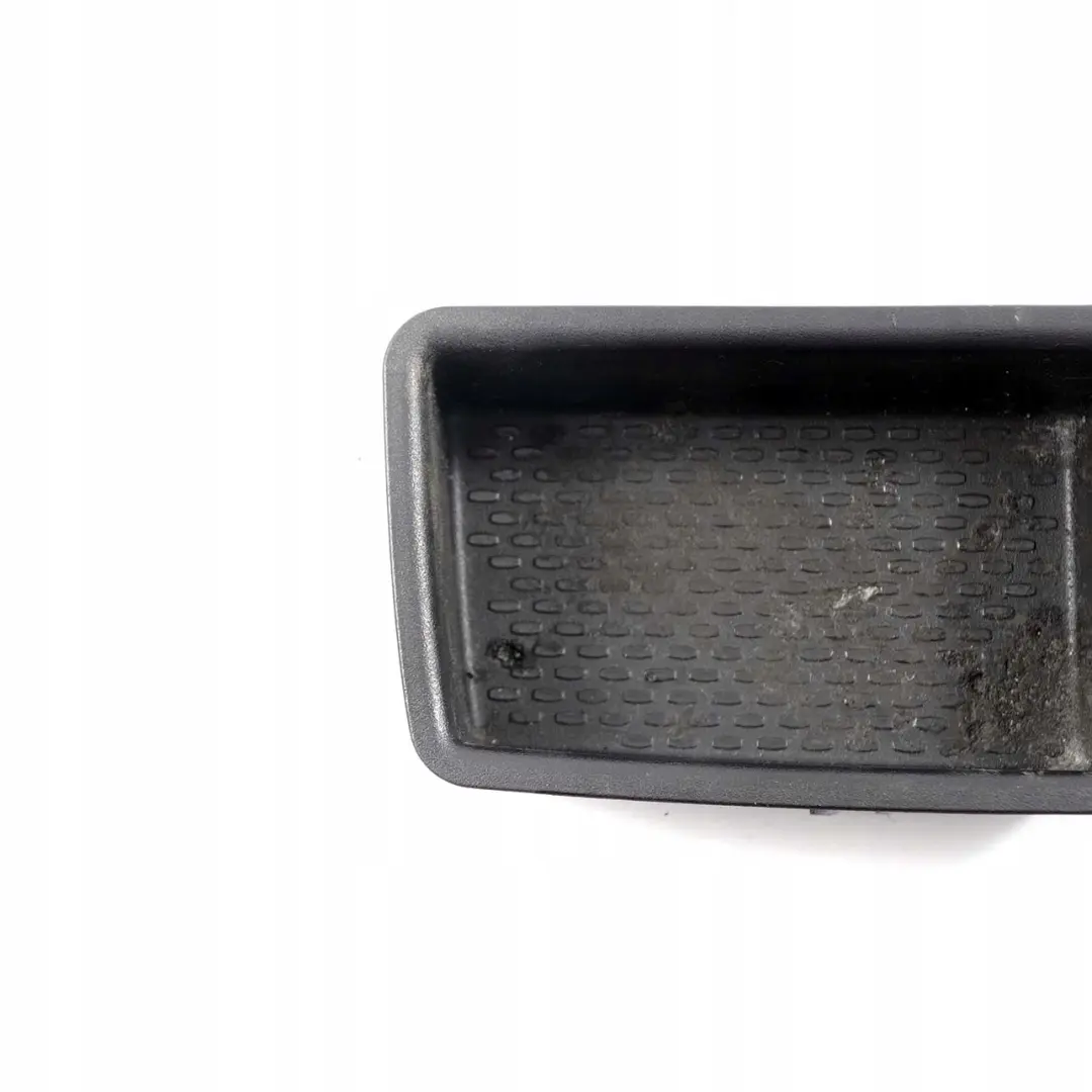 Insert De Rangement Pour Cendrier Avant De Console Centrale pour BMW E65 à propos du numéro de pièce 7022797 BMW E65 Insert De Rangement Pour Cendrier Avant De Console Centrale - SKU 7022797 - Numéro de pièce 7022797