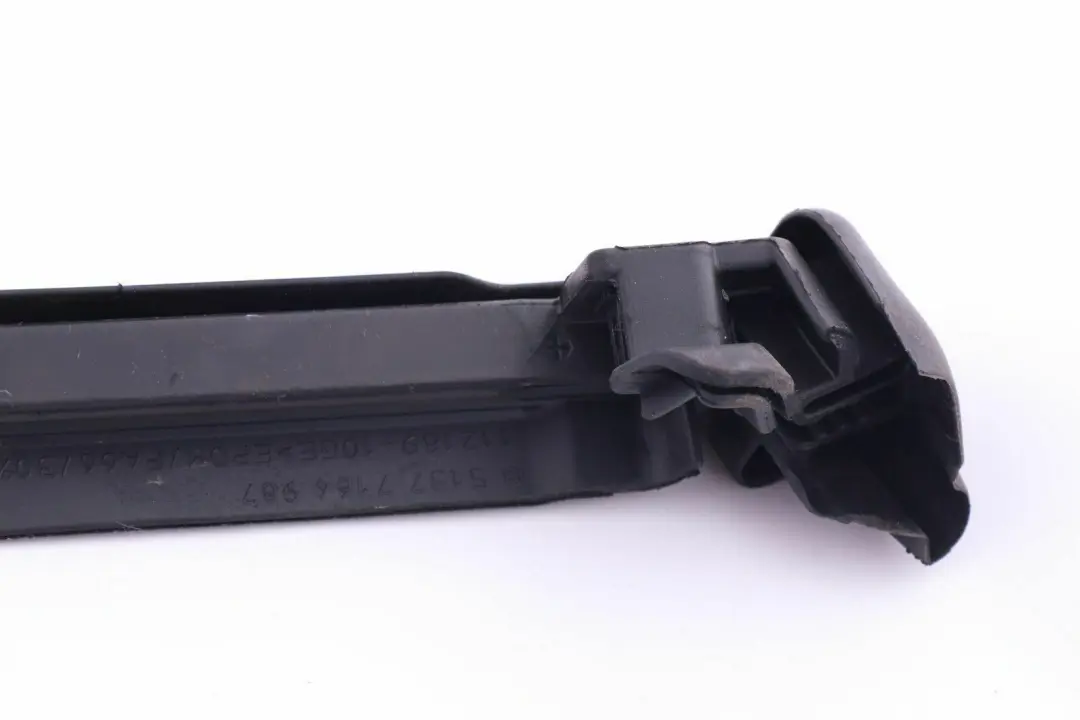 *BMW 1 E88 Cabrio Fenster Schachtabdichtung Leiste Hinten Links für mit Teilenummer 7164987 *BMW 1 E88 Cabrio Fenster Schachtabdichtung Leiste Hinten Links - SKU 7164987 - Teilenummer 7164987