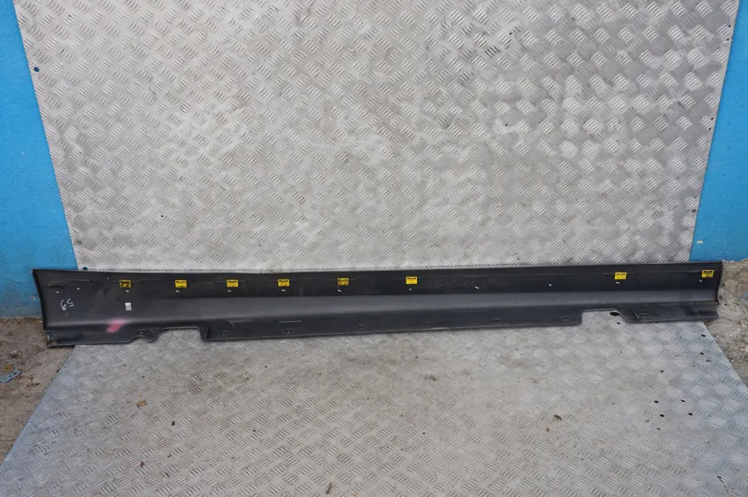 Faldón lateral izquierdo Titansilber Silver Silber para BMW Serie 3 6 E90 E91 con número de pieza 32951 BMW Serie 3 6 E90 E91 Faldón lateral izquierdo Titansilber Silver Silber - SKU 0032951-TS6 - Número de pieza 32951