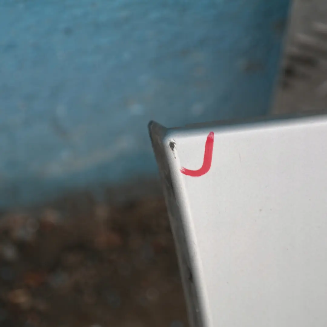 Listwa Nakładka Próg Lewy Titansilber 354 do BMW E87 o numerze 51770032949 BMW E87 Listwa Nakładka Próg Lewy Titansilber 354 - SKU 0032949-TS3 - Numer Części 51770032949