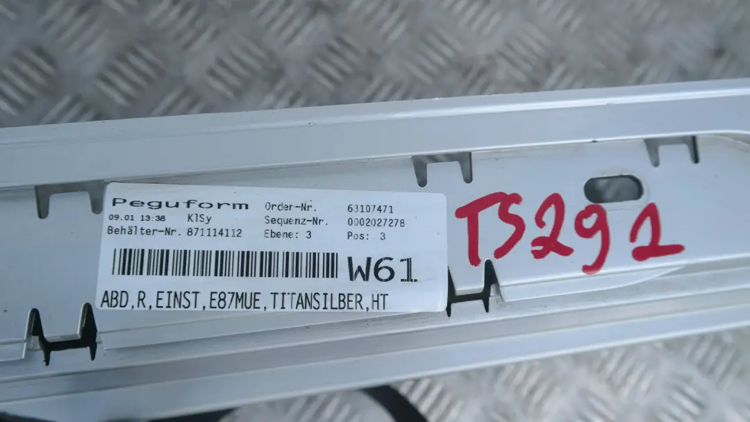 BMW 1 er E87 LCI Schwellerleiste Blende Schweller rechts Titansilber Sliber - SKU 0036144-TS5 - Teilenummer 51770036144