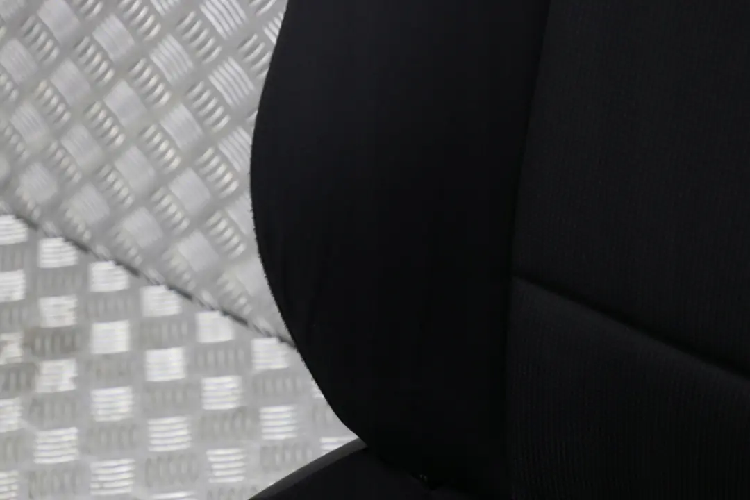 Fabric Cloth Twill Anthracite Front Right O/S Seat to BMW X3 Series E83 LCI with Part number 3421952 BMW X3 Series E83 LCI Fabric Cloth Twill Anthracite Front Right O/S Seat - SKU 3421952-2 - Part number 3421952