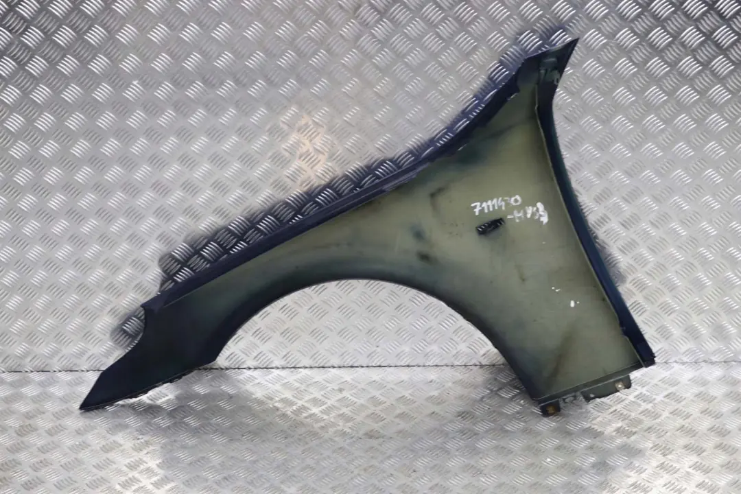Frente Ala Derecha Fender Side Panel Mysticblau Azul para BMW E60 E61 3 con número de pieza 7111430 BMW E60 E61 3 Frente Ala Derecha Fender Side Panel Mysticblau Azul - SKU 7111430-MYS3 - Número de pieza 7111430