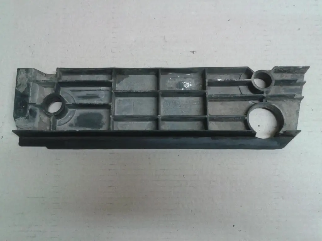  Osłona zderzeniowa progu lewa BMW e90 e91 - SKU 7146729 - Numer Części 51777146729
