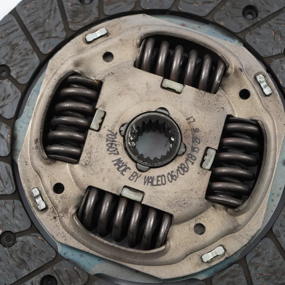 Benzin Motor W10 Kupplung Druck Teller Scheibe Satz für Mini Cooper One R50 R52 mit Teilenummer 7535599 Mini Cooper One R50 R52 Benzin Motor W10 Kupplung Druck Teller Scheibe Satz - SKU 7535599-1 - Teilenummer 7535599