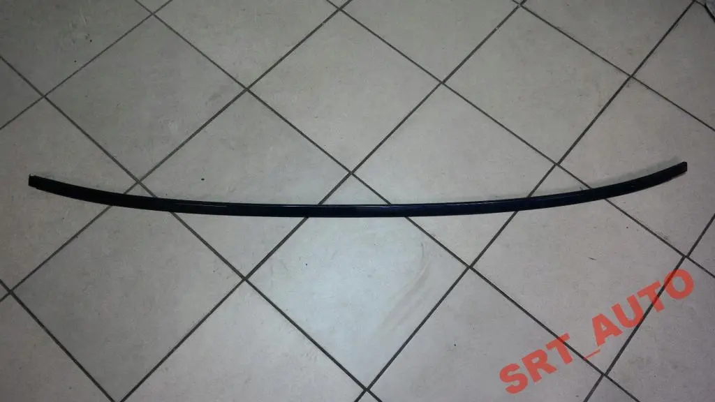 Moulage Toit Peint a Gauche Bleu Mystique Bleu 5113 pour BMW 3 E90 à propos du numéro de pièce 0032753 BMW 3 E90 Moulage Toit Peint a Gauche Bleu Mystique Bleu 5113 - SKU 0032753-MYS - Numéro de pièce 0032753