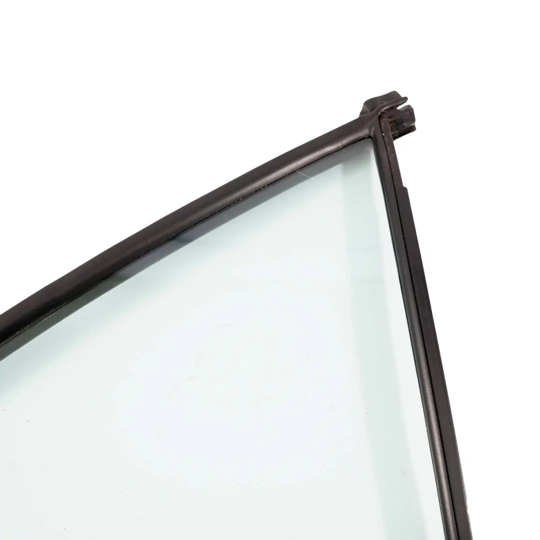 Trasero Derecho Lado Cuarto Ventana Vidrio Verde AS2 para BMW E36 Berlina con número de pieza 8122414 BMW E36 Berlina Trasero Derecho Lado Cuarto Ventana Vidrio Verde AS2 - SKU 8122414 - Número de pieza 8122414