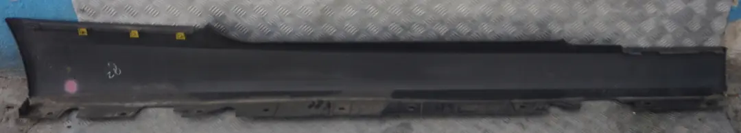 BMW E92 E93 Bas de Porte Peint A Gauche Noir Sapphire Met 475 - SKU 0034059-BS - Numéro de pièce 0034059