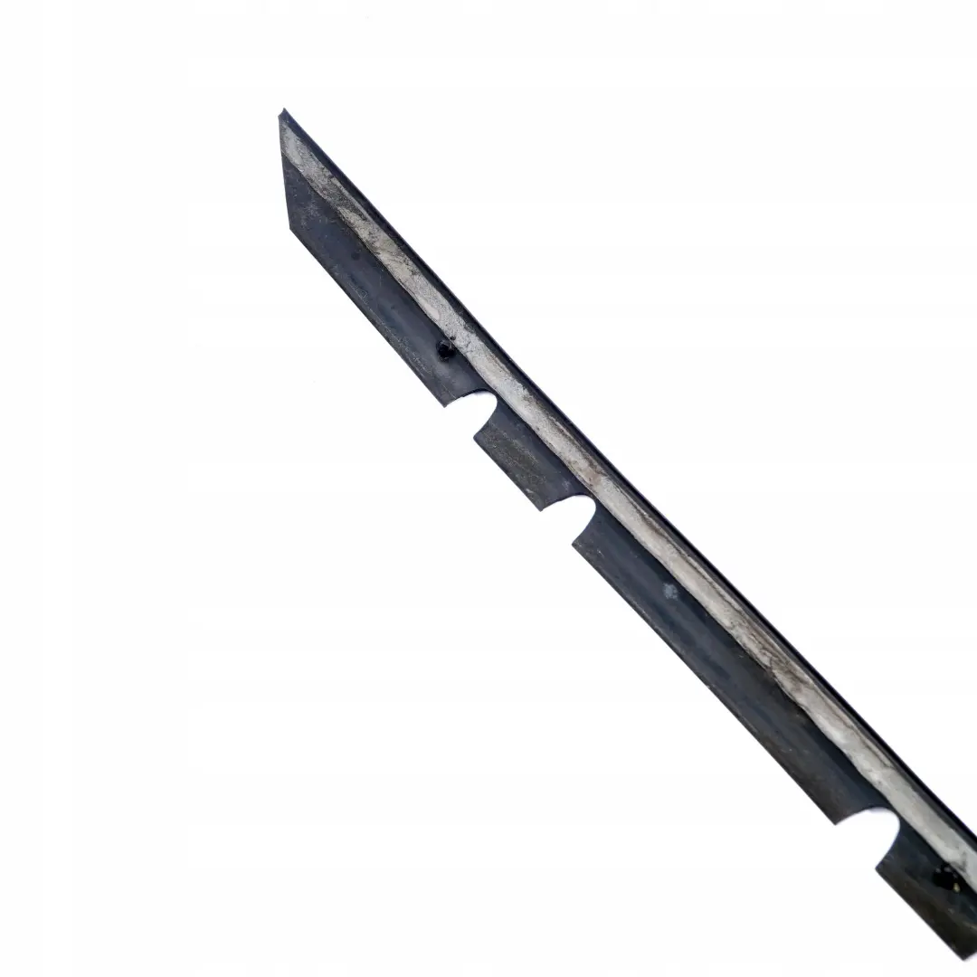  Mercedes-Benz C-Klasse W203 Seitenwand Kotflügel Gummi Dichtung Vorne Rechts - SKU A2038800297 - Teilenummer A2038800297