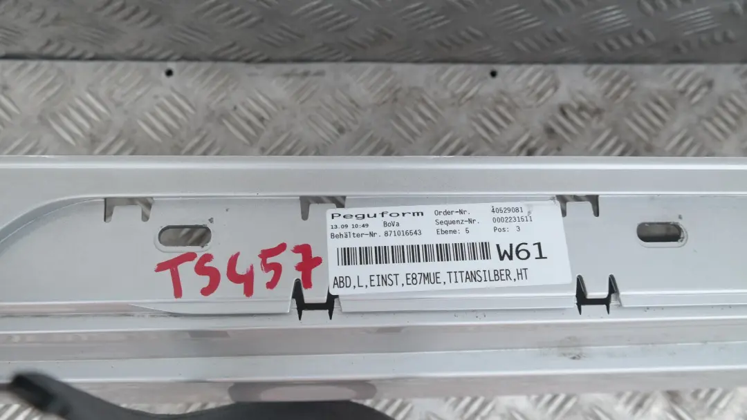 BMW E87 LCI Listello Portiera Apertura Gonna Links Argento-Titanio - SKU 0036145-TS6 - Numero di parte 51770036145