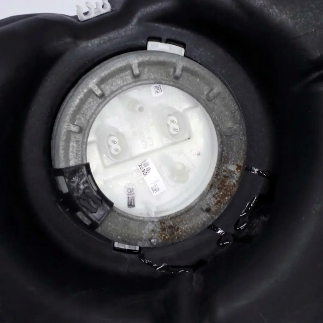 Complete Plastic Fuel Tank Petrol 116i 118i 120i N43 to BMW 1 Series E81 E87 LCI with Part number 7283797 BMW 1 Series E81 E87 LCI Complete Plastic Fuel Tank Petrol 116i 118i 120i N43 - SKU 7283797-2 - Part number 7283797