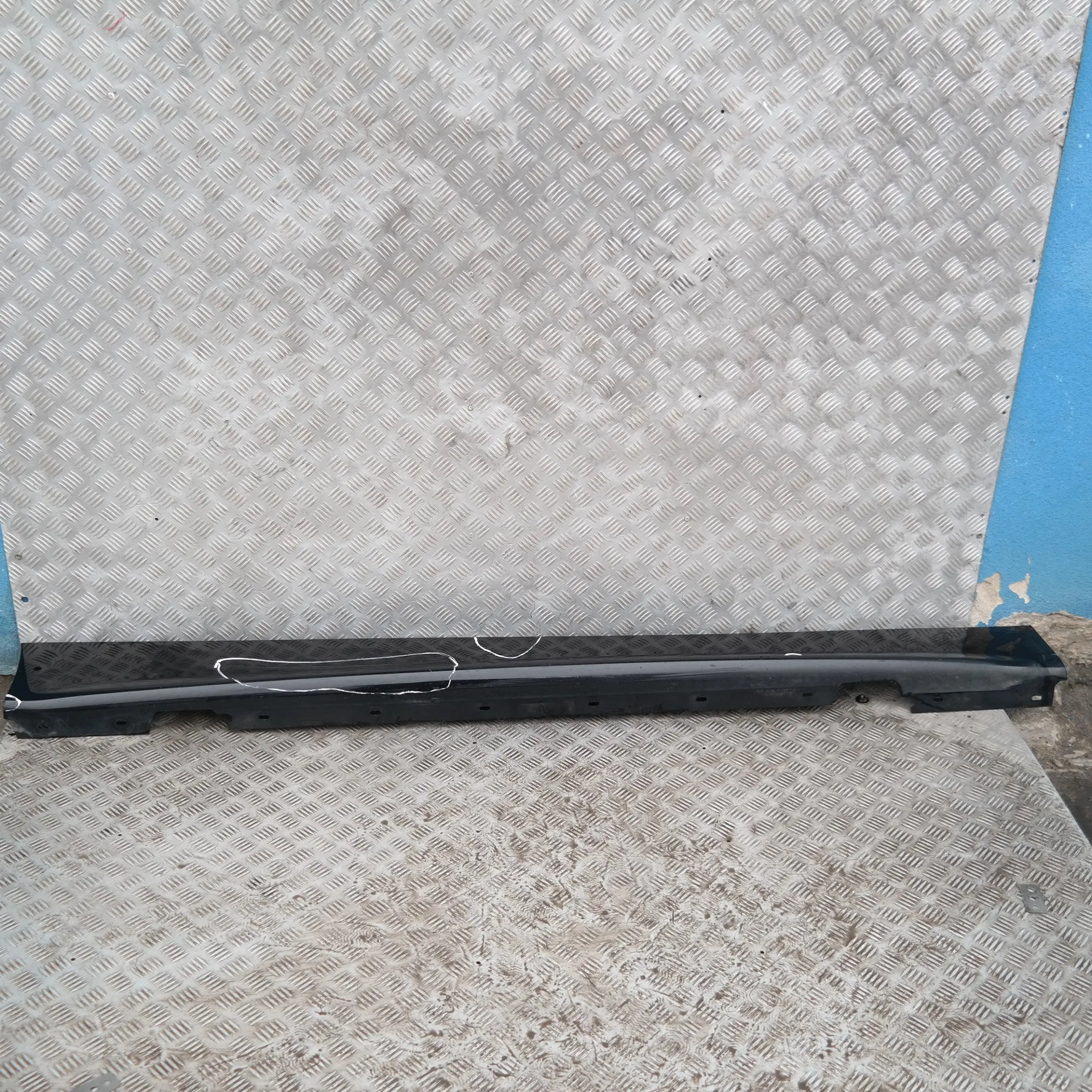BMW 1 E87 Bas de Porte Bandeau Seuil Droite Noir