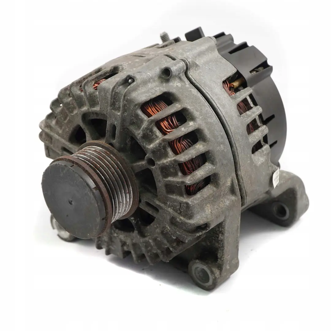 Generator BOSCH 175A 150 14V für BMW 3 er E90 E91 E92 E93 LCI mit Teilenummer 8507623 BMW 3 er E90 E91 E92 E93 LCI Generator BOSCH 175A 150 14V - SKU 8507623-1 - Teilenummer 8507623