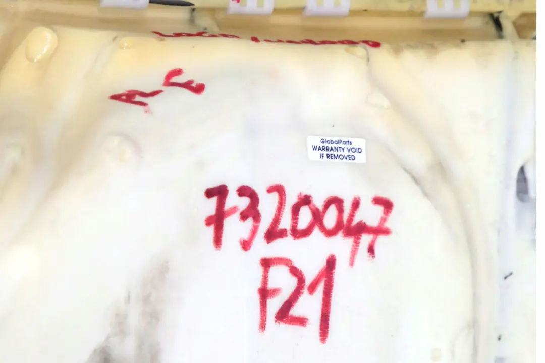 Banquette arrière Canapé Tissu Déménagement Anthracite pour BMW F21 F22 à propos du numéro de pièce 7320047 BMW F21 F22 Banquette arrière Canapé Tissu Déménagement Anthracite - SKU 7320047 - Numéro de pièce 7320047