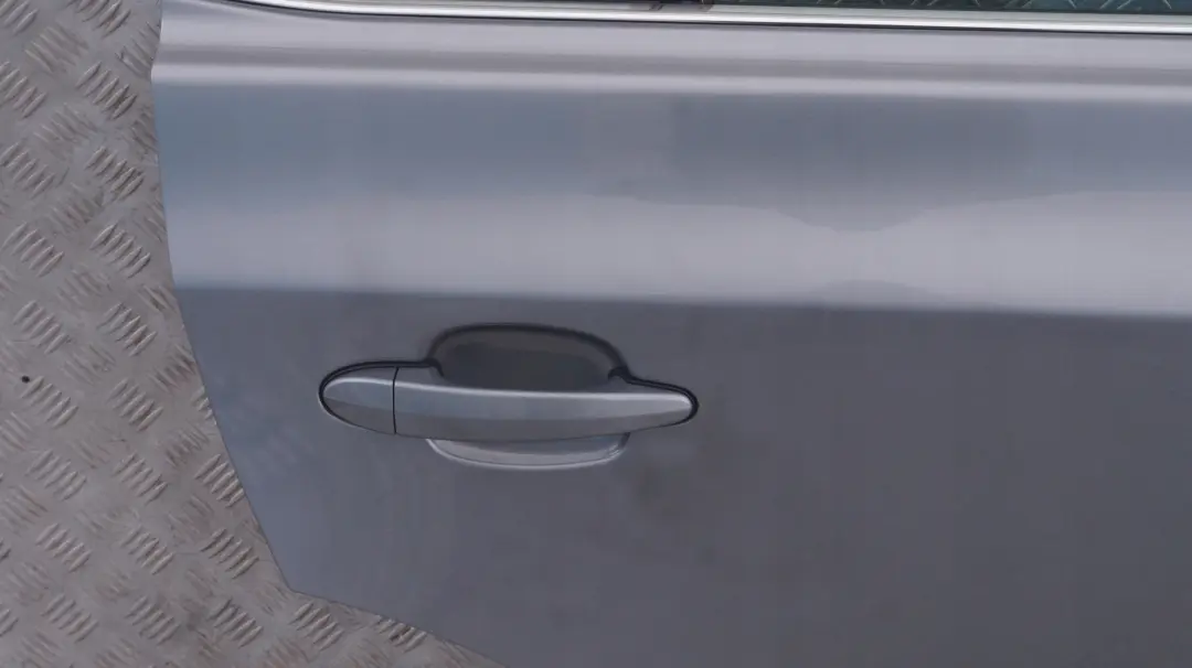 BMW X3 Reihe 1 E83 LCI Fahrerseite Tür hinten rechts Silbergrau Silber Grau A08 - SKU 3451018-SBG - Teilenummer 3451018
