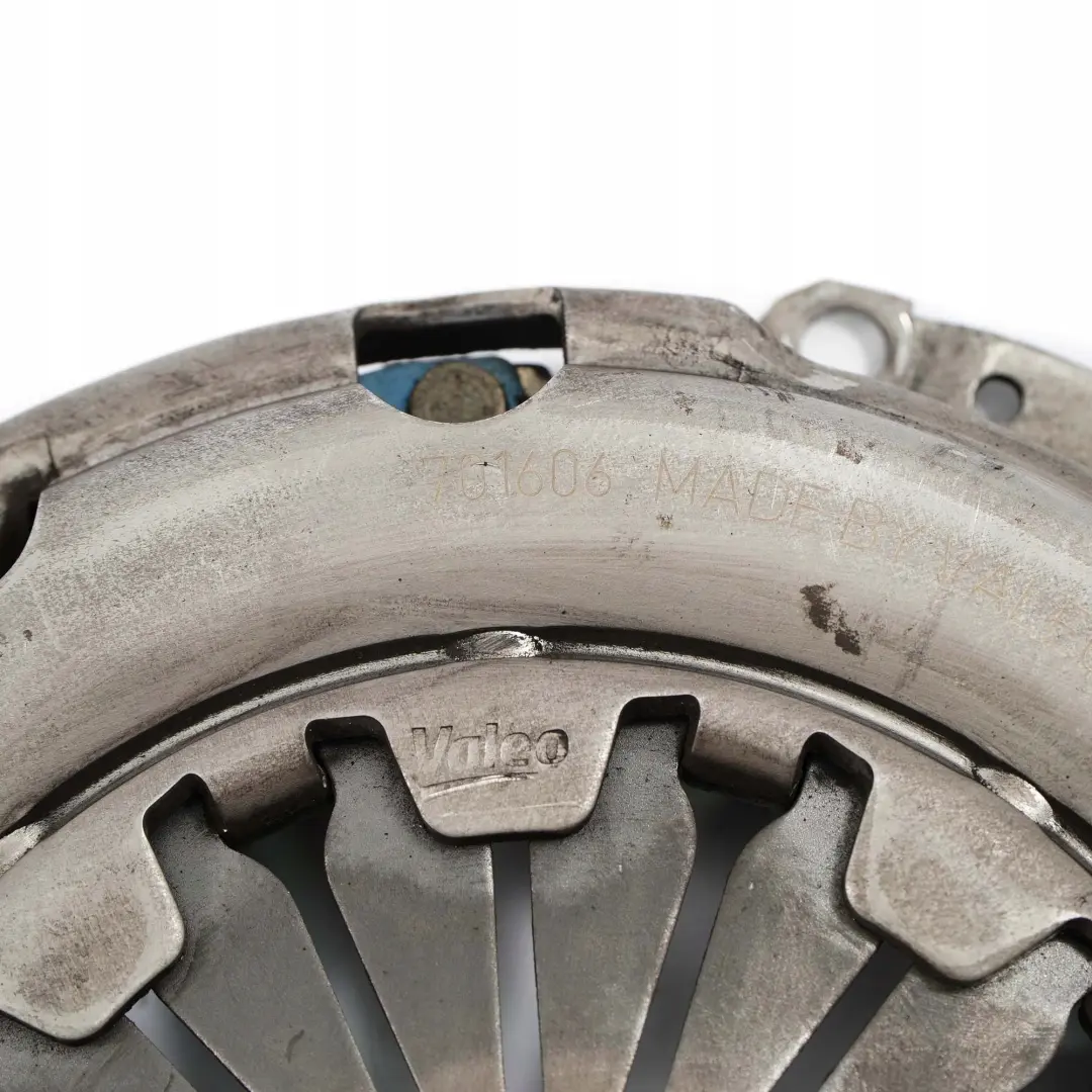 Dwumas koło zamachowe sprzęgło W10 do MINI R50 o numerze 7535599 MINI R50 Dwumas koło zamachowe sprzęgło W10 - SKU 7535599-1 - Numer Części 7535599