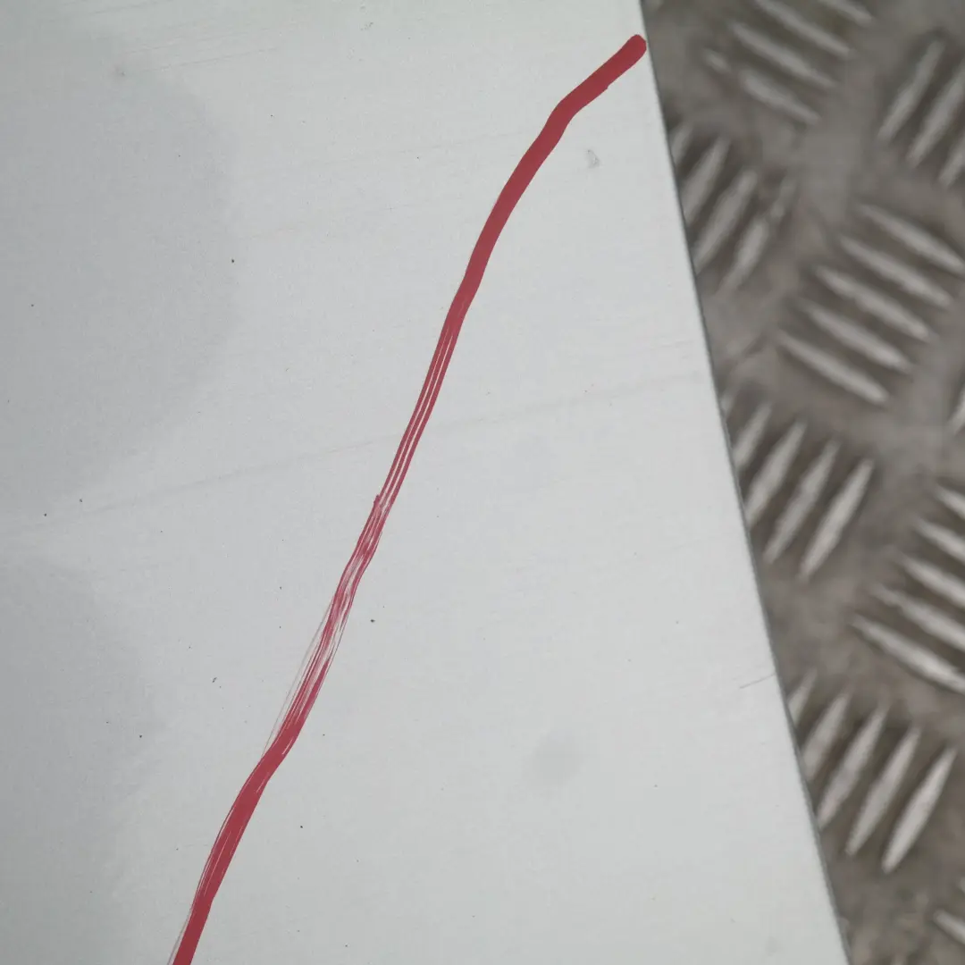 Drzwi lewe przednie titansilber 354 do BMW E60 E61 o numerze 7202339 BMW E60 E61 Drzwi lewe przednie titansilber 354 - SKU 7202339-TS2 - Numer Części 7202339