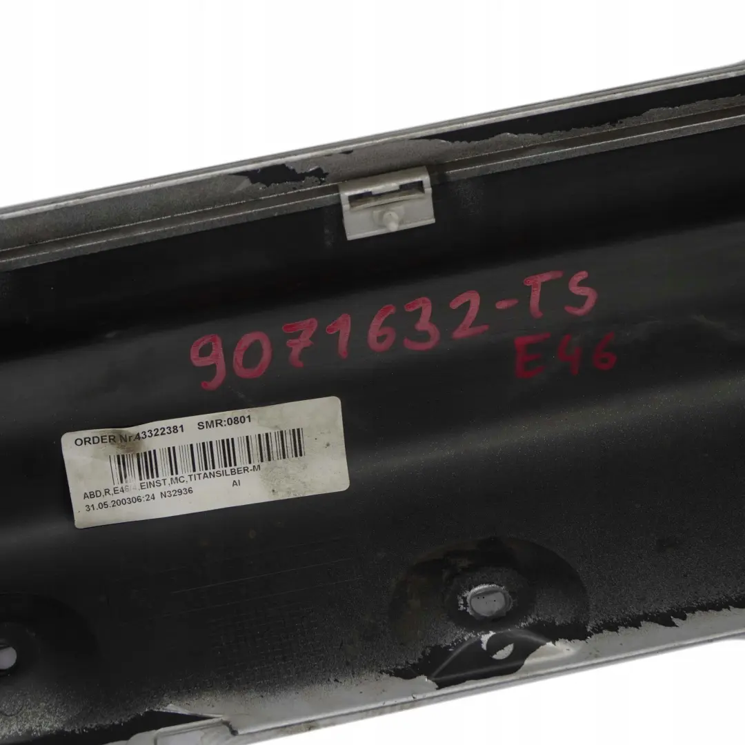 Faldon lateral derecho Panel De patada Titan Silver 354 para BMW E46 Berlina Touring con número de pieza 9071632 BMW E46 Berlina Touring Faldon lateral derecho Panel De patada Titan Silver 354 - SKU 9071632-TS - Número de pieza 9071632