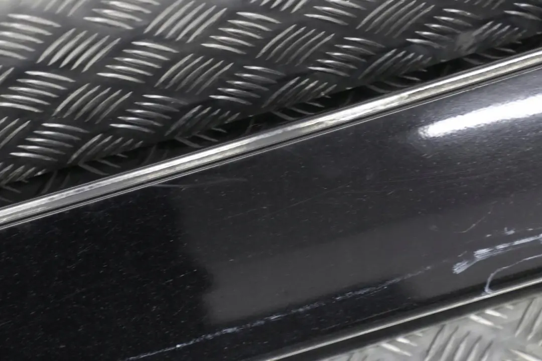 BMW E60 E61 Puerta Sill Side Cover Falda Izquierda Schwarz 2 Negro 668 - SKU 0150277-SCH - Número de pieza 150277