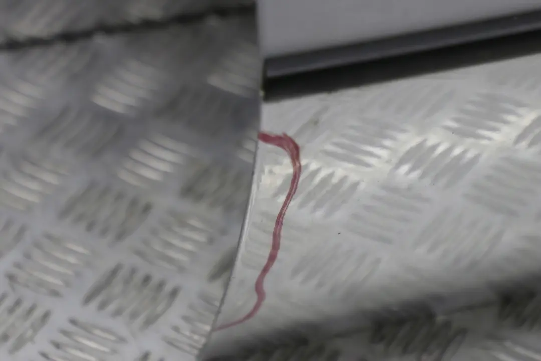 Droite Argent Titane Titan Argent Metallise - 35 pour BMW X5 E53 Porte avant à propos du numéro de pièce 8256824 BMW X5 E53 Porte avant Droite Argent Titane Titan Argent Metallise - 35 - SKU 8256824-TS1 - Numéro de pièce 8256824