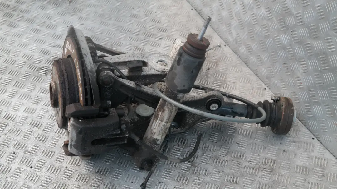 BMW E61 530d TRASERA IZQUIERDA SUSPENSIÓN PIERNA FRENO CALLIPER DISCO SET - SKU 6766587-1 - Número de pieza 33526766587