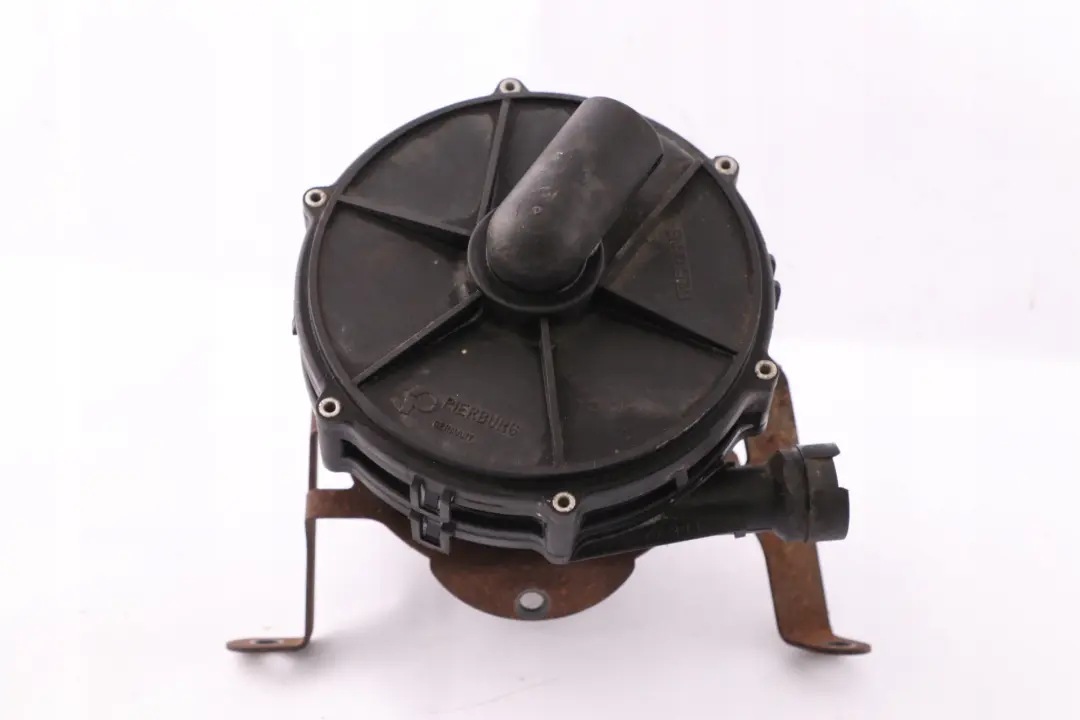 Smog Emission Secondary Air Pump to BMW X5 Series E53 with Part number 1437910 BMW X5 Series E53 Smog Emission Secondary Air Pump - SKU 1437910 - Part number 1437910