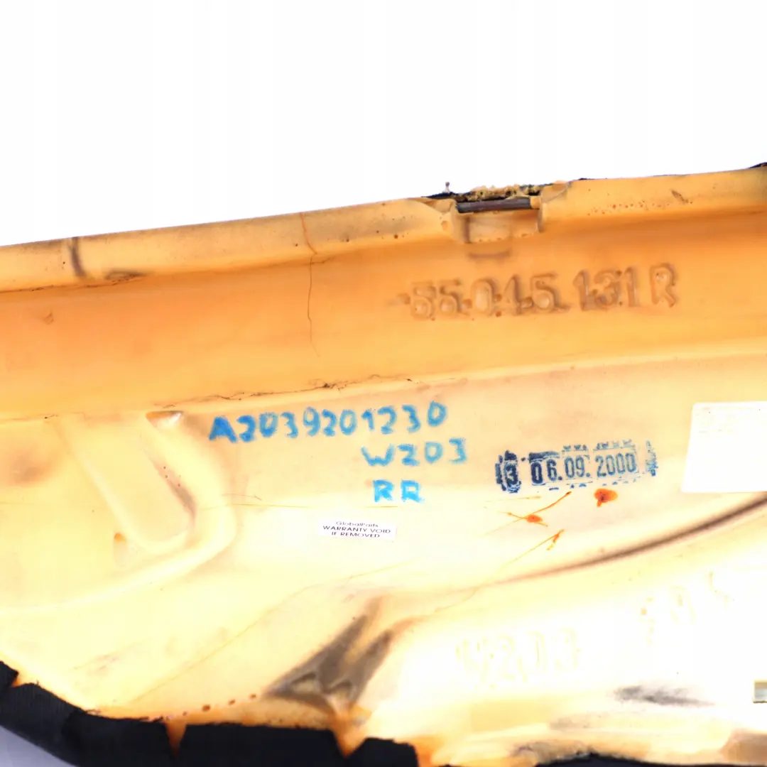 Mercedes-Benz C-Klasse W203 Rücksitz Lehne Bezug Seitenverkleidung Rechts für mit Teilenummer A2039201230 Mercedes-Benz C-Klasse W203 Rücksitz Lehne Bezug Seitenverkleidung Rechts - SKU A2039201230 - Teilenummer A2039201230