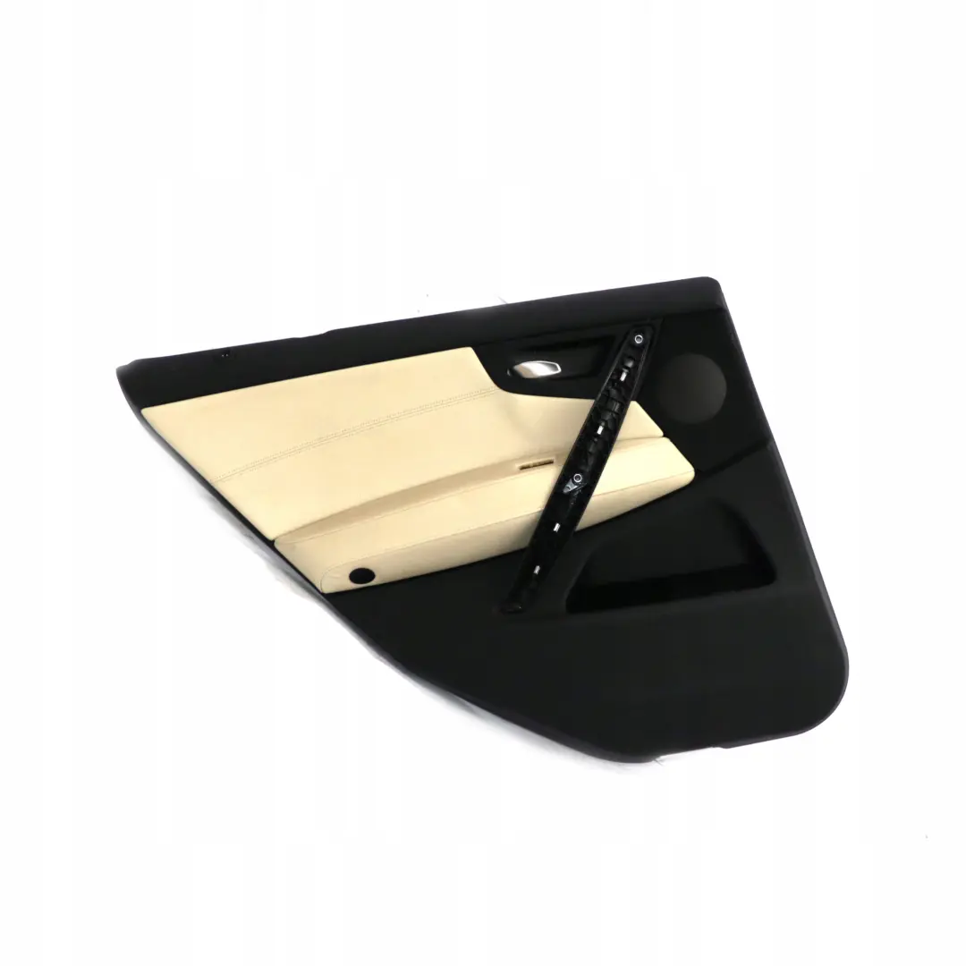 Left Door Card Lining Trim Leather Nevada Oyster para BMW E83 LCI Rear con número de pieza 3453429 BMW E83 LCI Rear Left Door Card Lining Trim Leather Nevada Oyster - SKU 3453429 - Número de pieza 3453429