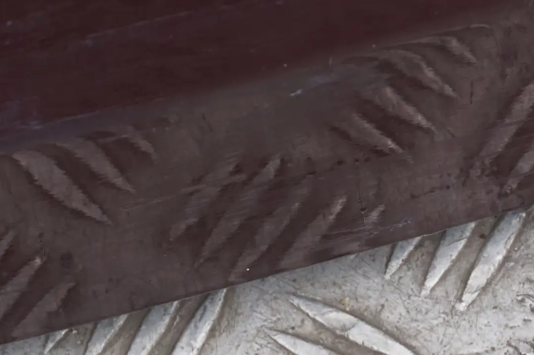 Trunk Bottom Lower Boot Tailgate Mahogany Mahagoni Metallic to BMW X5 Series E53 with Part number 7130827 BMW X5 Series E53 Trunk Bottom Lower Boot Tailgate Mahogany Mahagoni Metallic - SKU 7130827-MAH - Part number 7130827