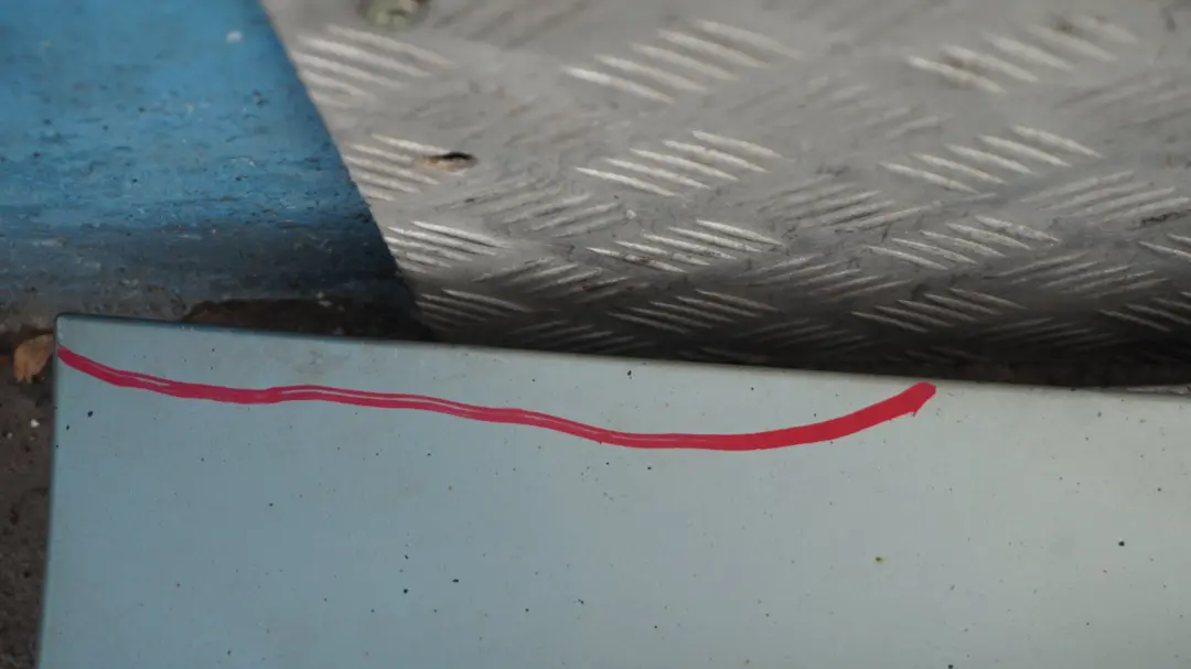 Nakładka próg lewy patagoniagruen do BMW 1 E81 E82 o numerze 36143 BMW 1 E81 E82 Nakładka próg lewy patagoniagruen - SKU 0036143-PTG - Numer Części 36143