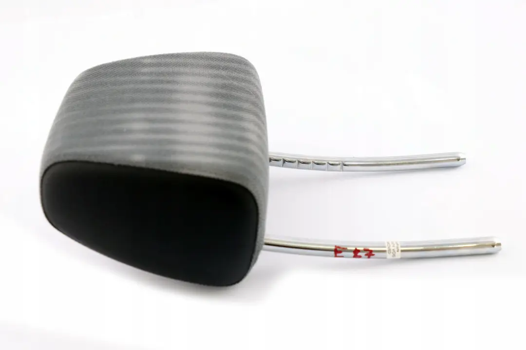 Zagłówek prawy lewy fotela przód do BMW E87 o numerze 7139535 BMW E87 Zagłówek prawy lewy fotela przód - SKU 7139535 - Numer Części 7139535