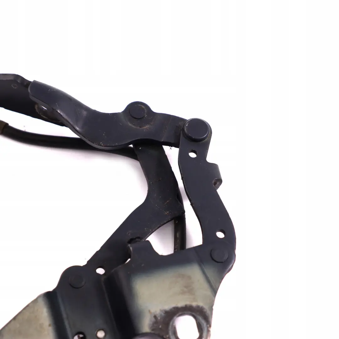 Zawias maski silnika do BMW E90 E91 E92 o numerze 7115263 BMW E90 E91 E92 Zawias maski silnika - SKU 7115263-MYS - Numer Części 7115263