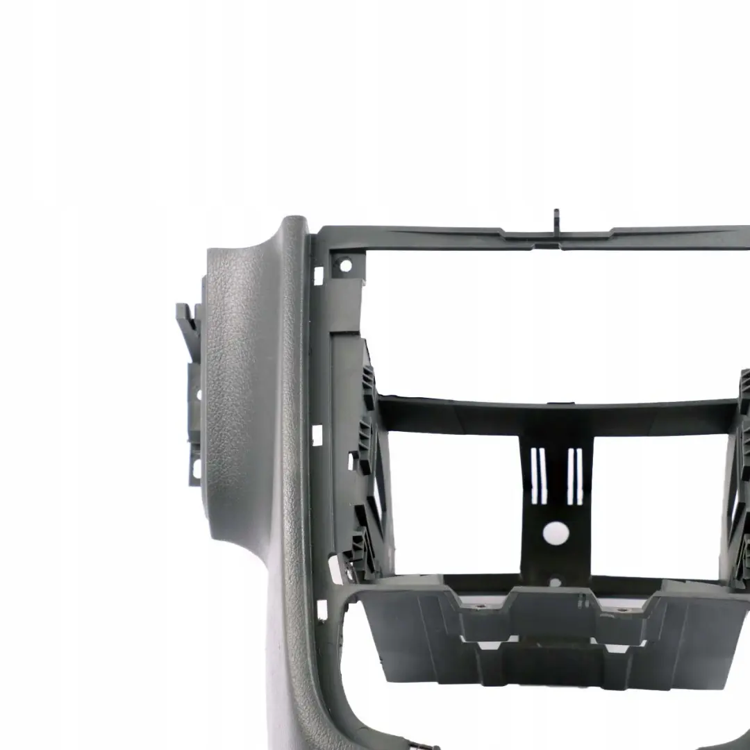 Mercedes-Benz W414 Console Centrale Carenage Support pour à propos du numéro de pièce A4146890073 Mercedes-Benz W414 Console Centrale Carenage Support - SKU A4146890073 - Numéro de pièce A4146890073