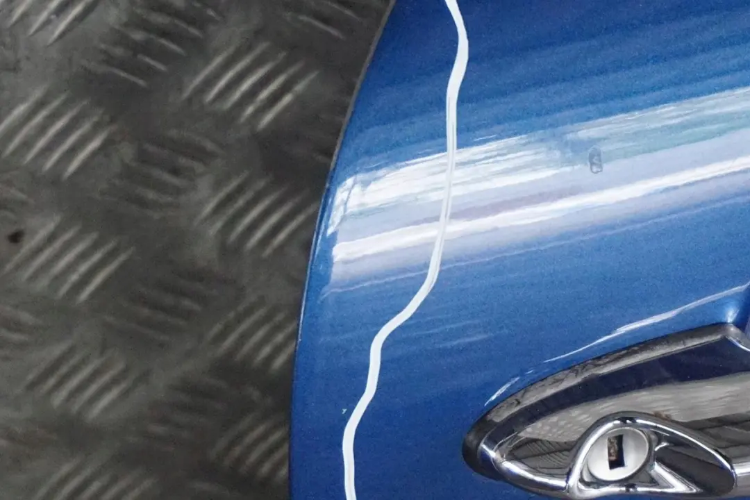 Drzwi prawe Lightning Blue A63 do MINI Cooper R56 o numerze 2755936 MINI Cooper R56 Drzwi prawe Lightning Blue A63 - SKU 2755936-LB11 - Numer Części 2755936