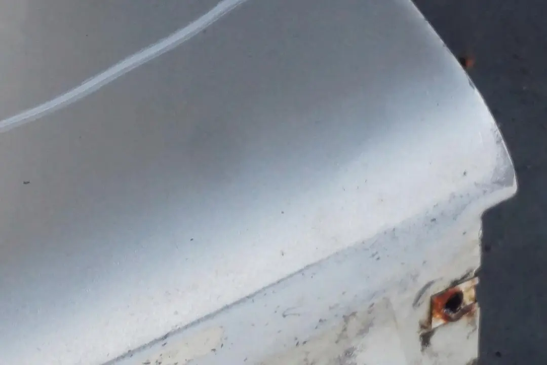 Reihe E63 E64 Abdeckung Schweller Rechts Mineralsilber Silber - A14 für BMW 6 mit Teilenummer 0304948 BMW 6 Reihe E63 E64 Abdeckung Schweller Rechts Mineralsilber Silber - A14 - SKU 0304948-MS - Teilenummer 0304948