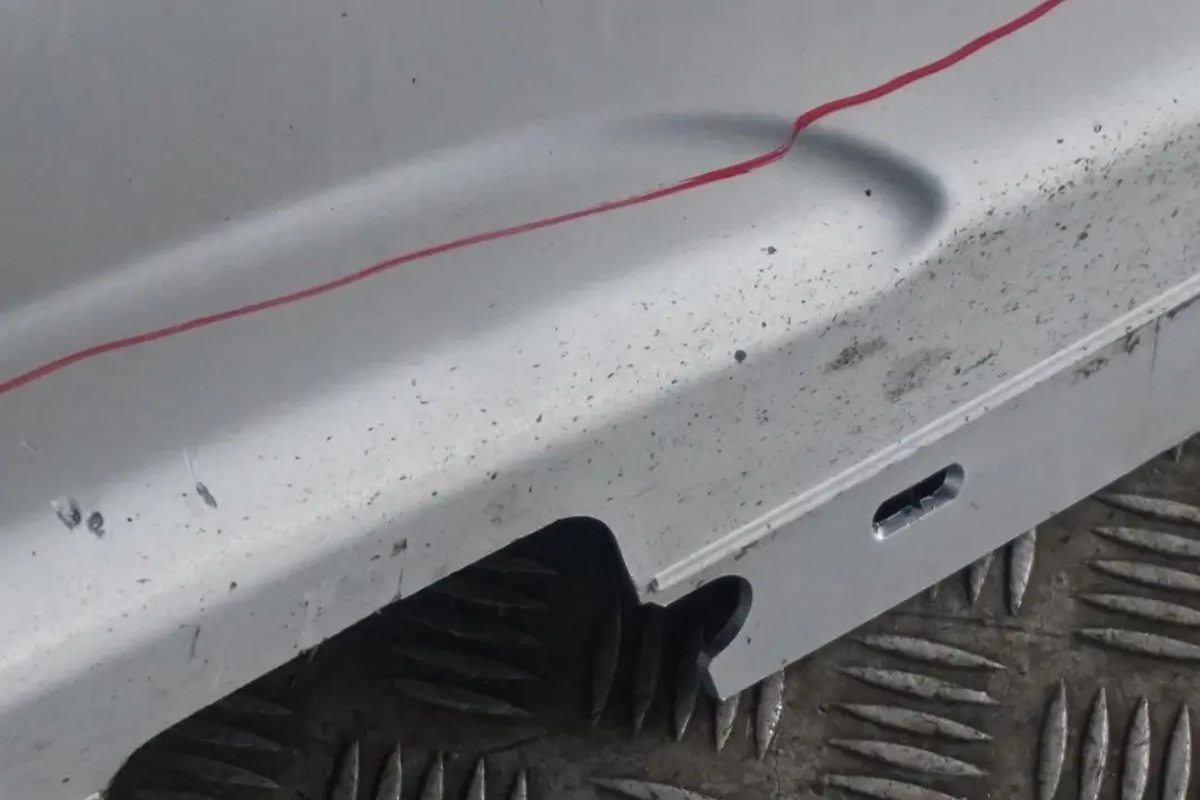 Listello Portiera Gonna Destra Argento-Titanio per BMW E81 E82 E88 M Sport con numero di parte 0034732 BMW E81 E82 E88 M Sport Listello Portiera Gonna Destra Argento-Titanio - SKU 0034732-TS2 - Numero di parte 0034732