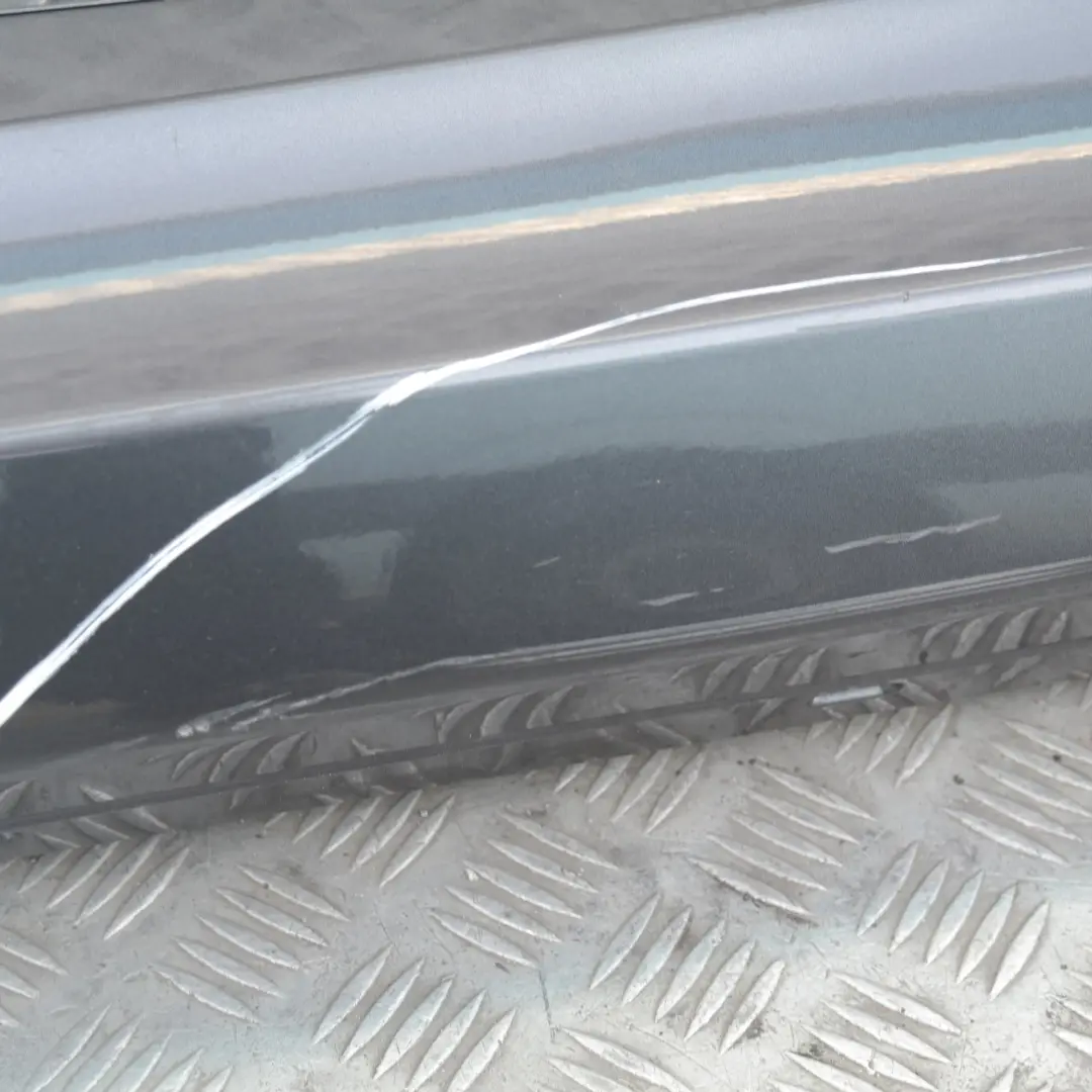 BMW E87 LCI Faldón lateral izquierdo Sparkling Graphite Metallic - SKU 0036145-SG - Número de pieza 51770036145-SG