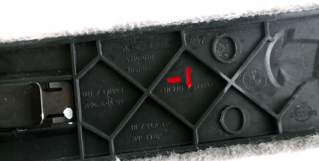 Delantero Derecho Centro Consola Panel Gris 7059952 para BMW E60 E61 con número de pieza 6968940 BMW E60 E61 Delantero Derecho Centro Consola Panel Gris 7059952 - SKU 6968940 - Número de pieza 6968940